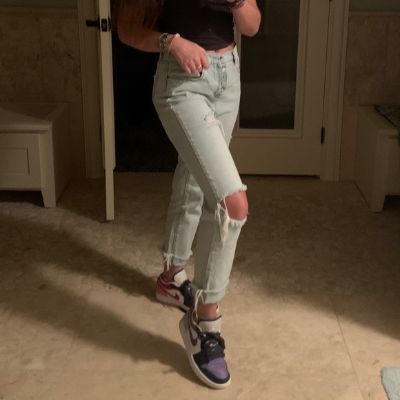 Host Pick! Sequin Smiley Face Patch Distressed Jeans Light Wash Boyfriend Jeans - Picture 15 of 16